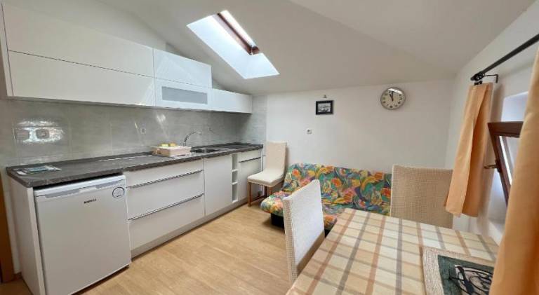 Apartment with patio & yard | Next to the beach | Pet-friendly — photo 3