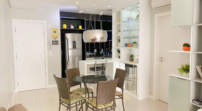 Apartment with pool — photo 4