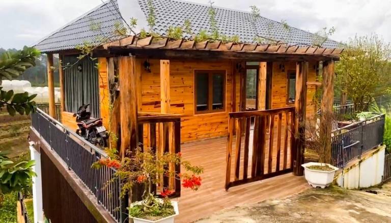 Vacation home with 3 rooms for 8 persons in Da Lat