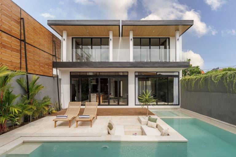 Bermain Haus 3BR Villa with Pool & Stunning Views in Canggu