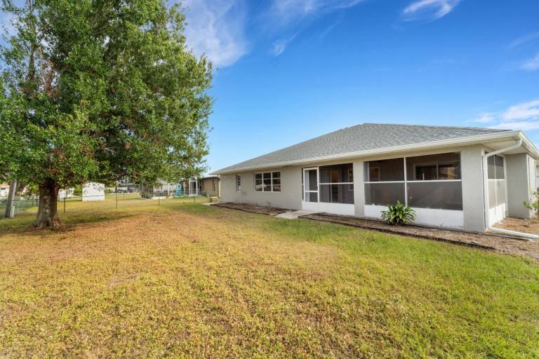 Modern Comfort: 3BR/2BA Home in Port Charlotte in Port Charlotte, FL