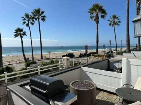 Manhattan Beach Beachfront Charming On The Strand — photo 5