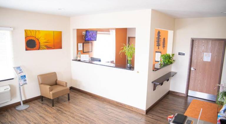 White House Suites — photo 3