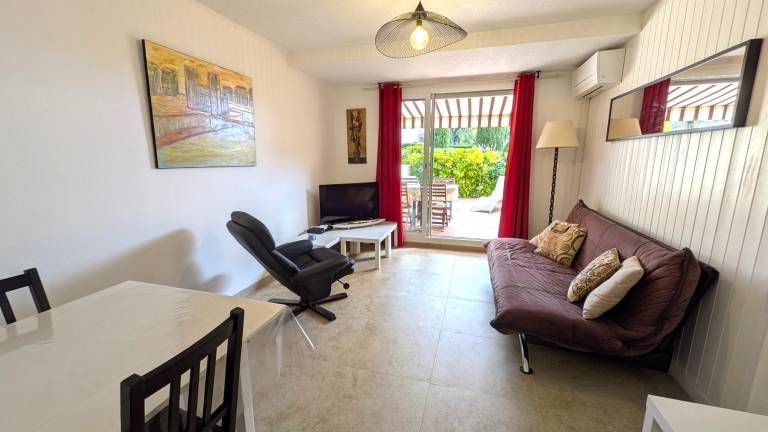 Nice rental apartment with yard | Garden view | Pet-friendly — photo 2