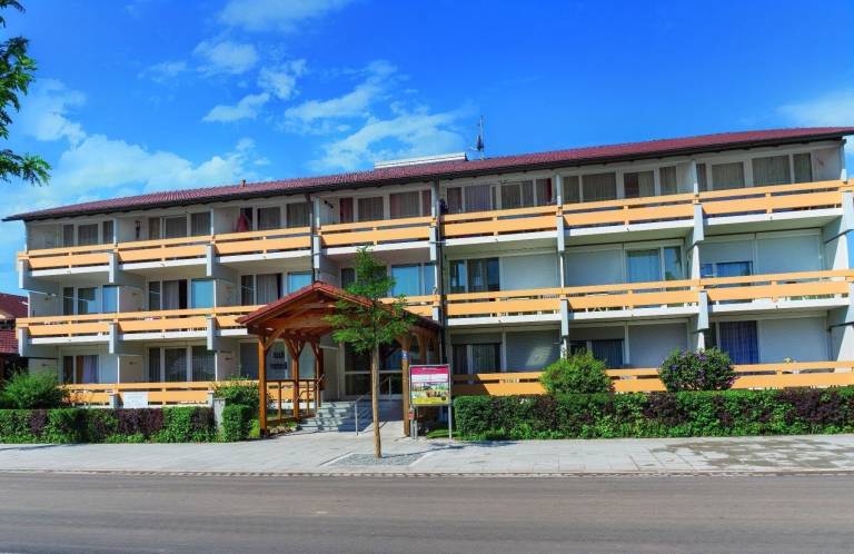 Frisch renoviertes Apartment mit Balkon