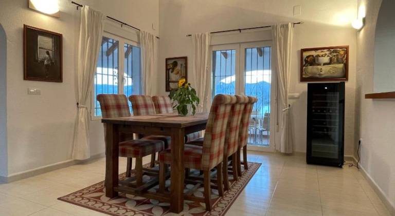 Fully equipped house with garden, private pool & BBQ | Suitable for remote work | Pets are welcome — photo 5