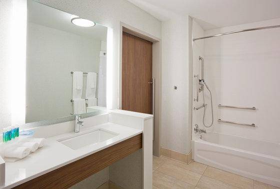 Holiday Inn Express-Des Moines Downtown By IHG in Des Moines, IA