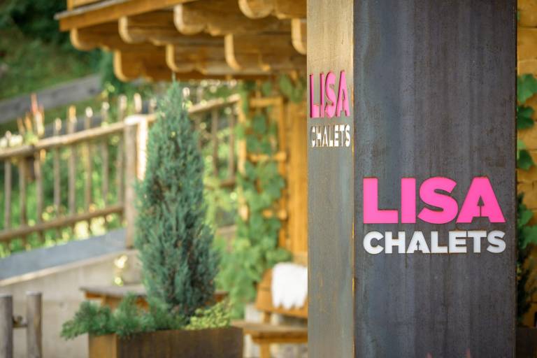 Chalet with patio, sauna & BBQ | Next to the ski | Pets are welcome — photo 5