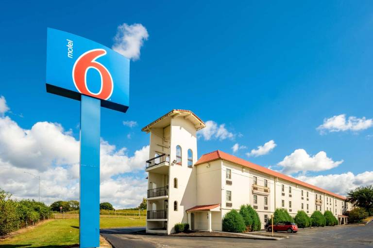 Motel 6 Hazelwood, MO in Hazelwood, MO