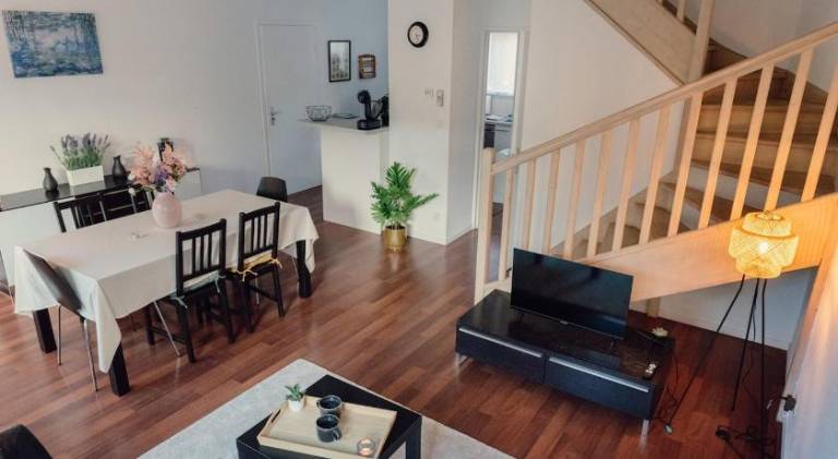 Fully equipped vacation home with patio & garden | Suitable for remote work | Pets allowed — photo 2