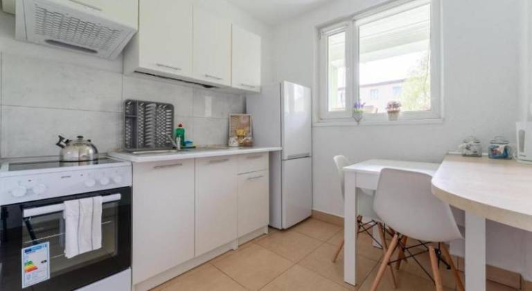 Apartment with 2 rooms for 6 persons — photo 3