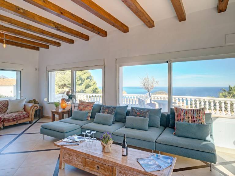 Fully equipped house with private pool, garden & terrace | Sea view | Pet-friendly — photo 4