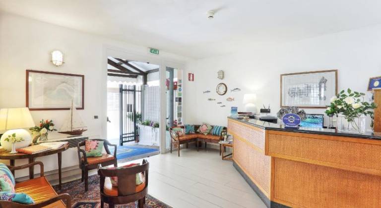 Hotel Yacht Club — photo 5