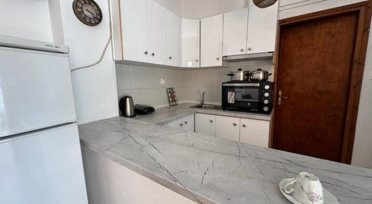 Holiday apartment with patio — photo 3