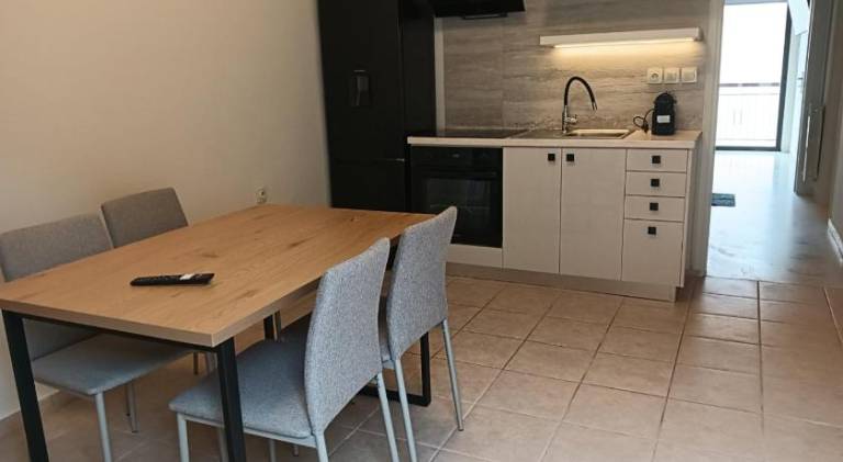 Holiday apartment with patio — photo 3