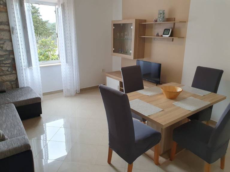 Apartment mit Balkon für zwei bis vier Personen — photo 2