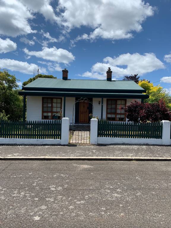 House  Ulverstone