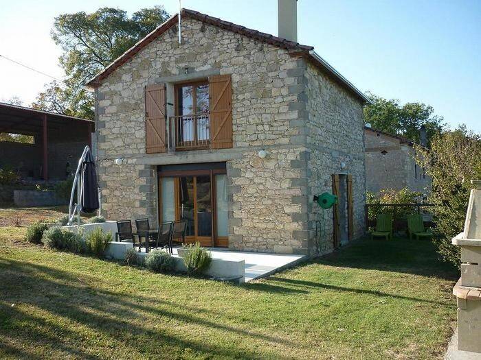 Family-friendly nice gite with terrace, yard & BBQ | Pets are welcome — photo 2