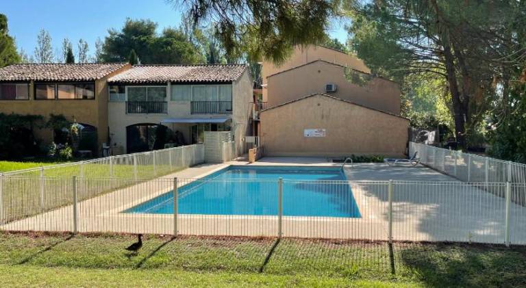 Holiday apartment with garden & private pool | Pets allowed — photo 3