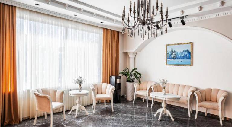 Grand Nur Hotel — photo 2