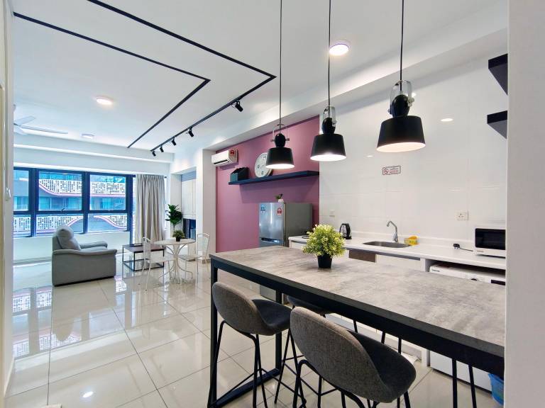 Apartment with pool — photo 3