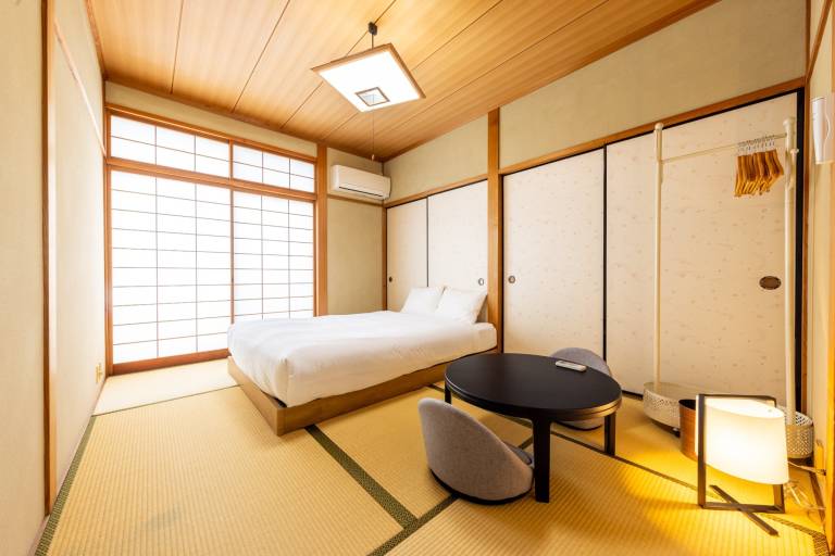 Rent the ent in Fukuoka