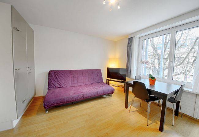 ZH Green 5 Letzigrund HITrental Apartment