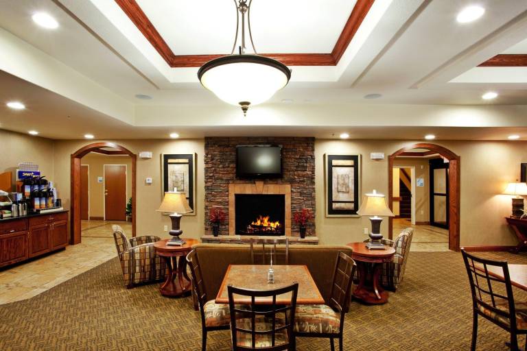 Holiday Inn Express Hotel & Suites Lewisburg By IHG — photo 4