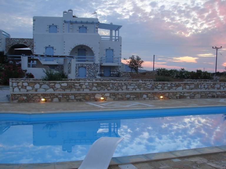 Villa Paros