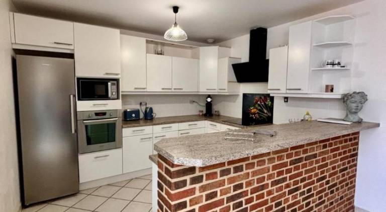 House with 6 rooms for 15 persons — photo 4
