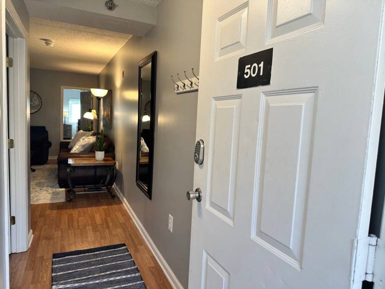 Condo with private pool — photo 5