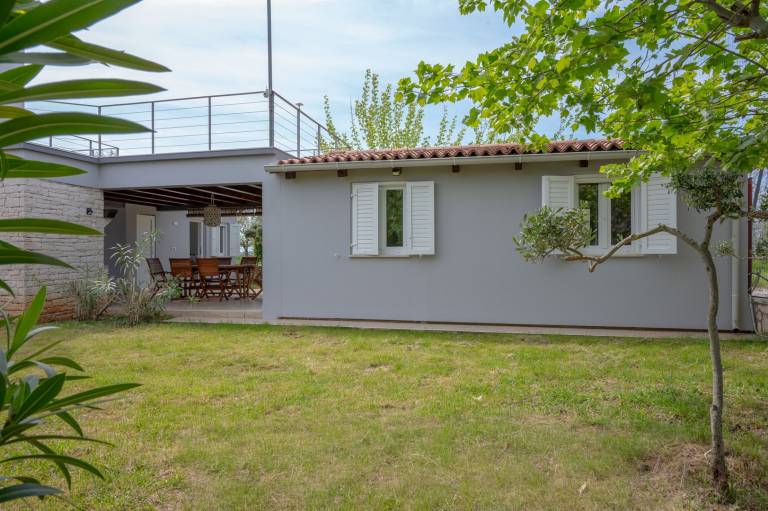 Ferienhaus  Peroj