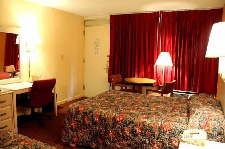 Motel  Cranbury Township