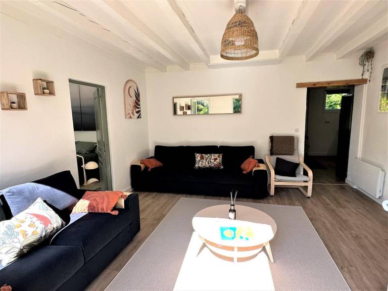 Fully equipped gite with grill, garden & terrace | Pets allowed — photo 3