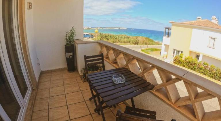 Vacation home with patio, BBQ & yard in Leiria