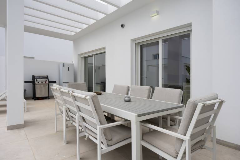 Villa with garden, private pool & fast internet | River view — photo 4
