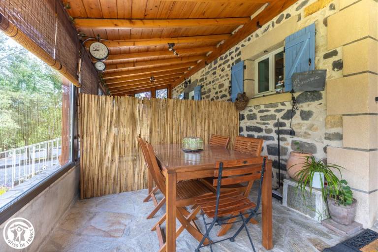 Gite with terrace, yard & grill — photo 4