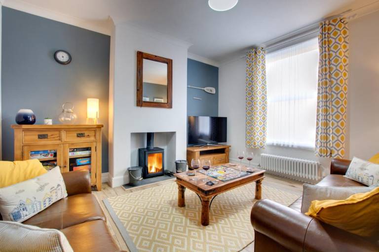 Fully equipped charming cottage with yard & grill | Beach nearby | Pet-friendly in Cromer