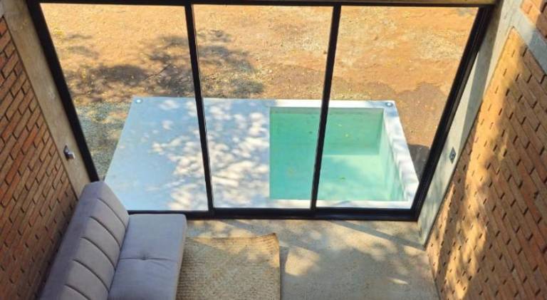 Apartment with pool — photo 3
