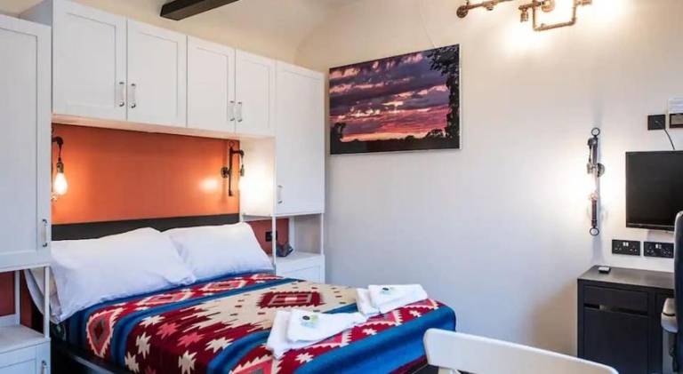 Holiday apartment with 1 room for 2 persons in Milton Keynes