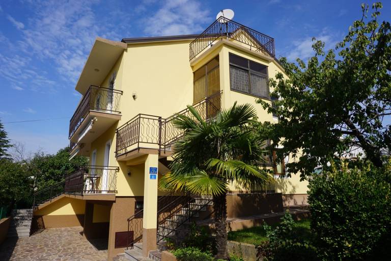 Apartman  Crveni Vrh