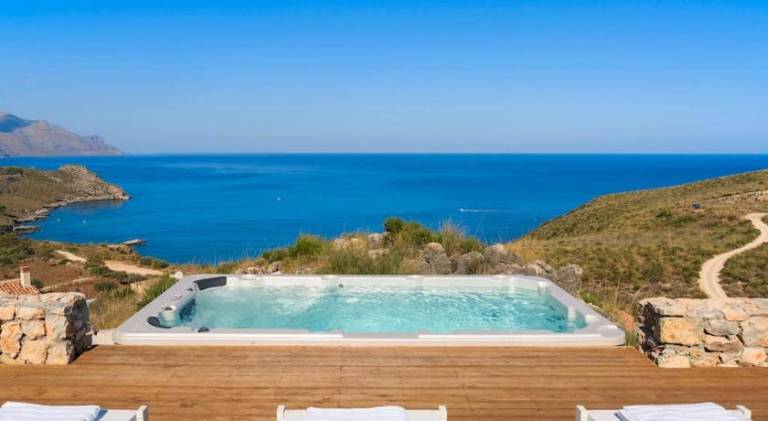 Beautiful villa with pool | Dogs allowed — photo 3