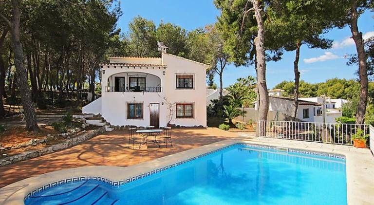 Pleasant vacation home with private pool, terrace & garden | Dogs allowed in Mora
