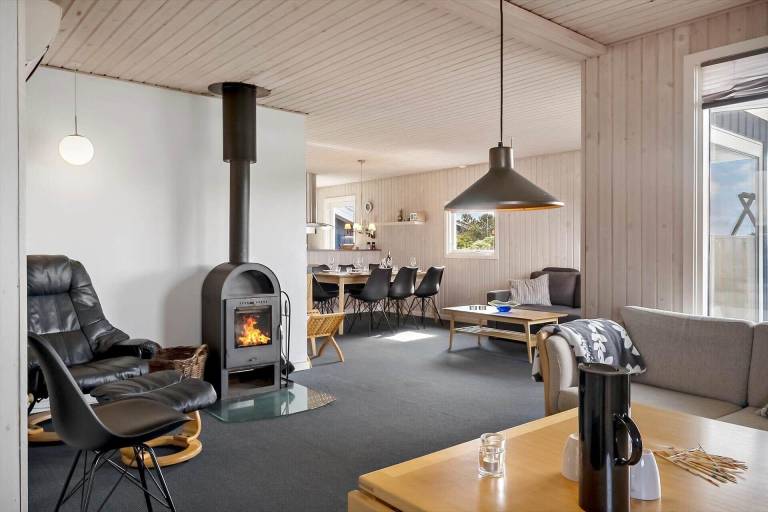 Fully equipped lovely vacation home with barbecue, patio & sauna | Dogs allowed — photo 2