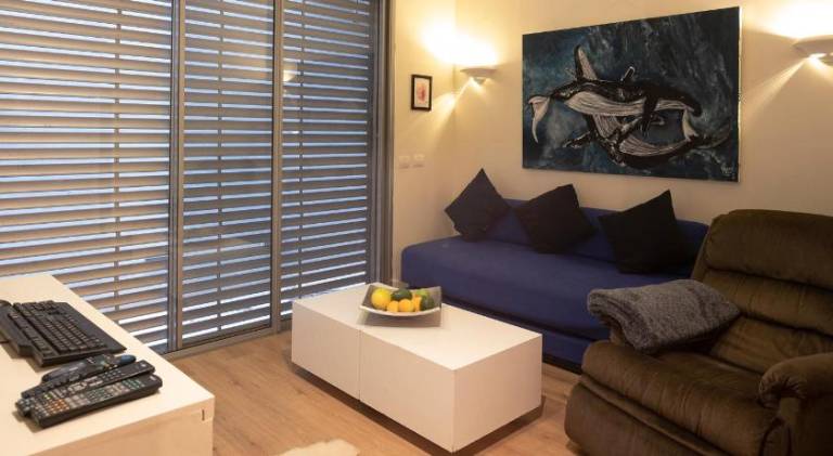 Apartment with 2 rooms for 5 persons in Tel Aviv