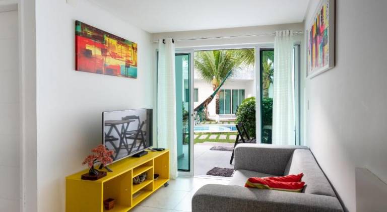 Vacation home with jacuzzi & pool | Next to the beach | Pet-friendly — photo 2
