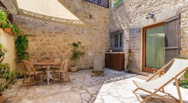 Casa Peratallada