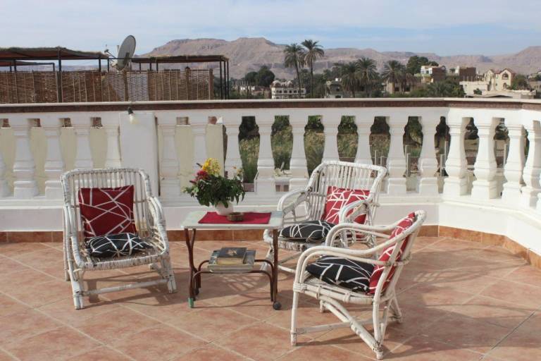 Charming apartment with terrace | Next to Luxor Temple | Suitable for remote work | Pets allowed — photo 3