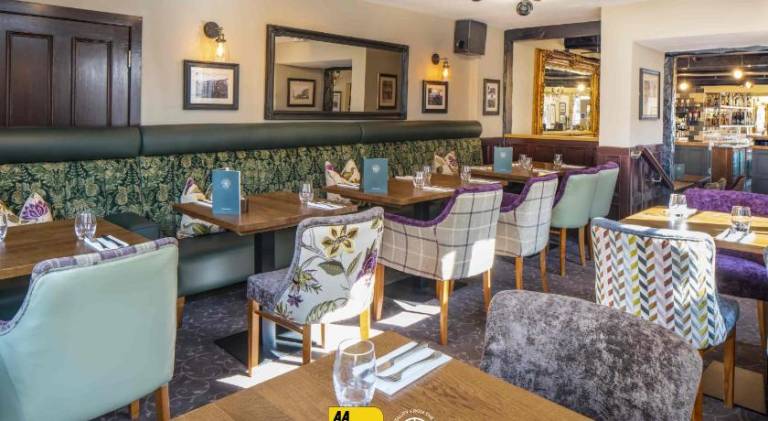 The Tudor House Hotel, Tewkesbury, Gloucestershire - The Coaching Inn Group — photo 3