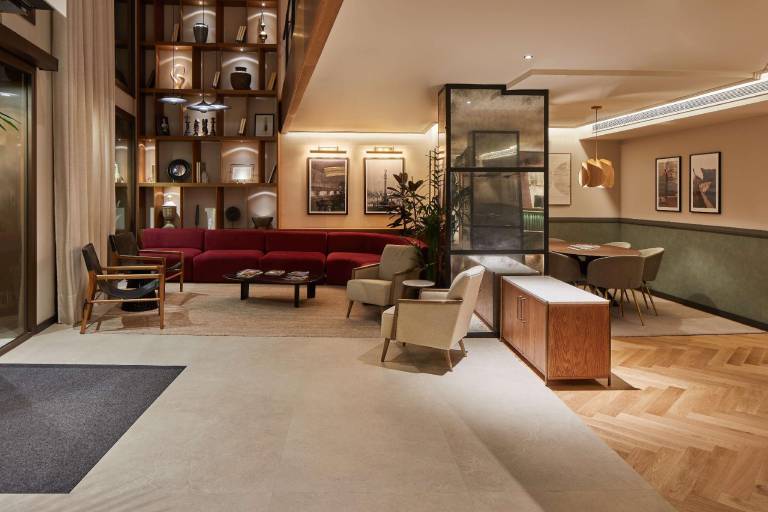 Via Sants Hotel Barcelona, Tapestry Collection by Hilton — photo 2